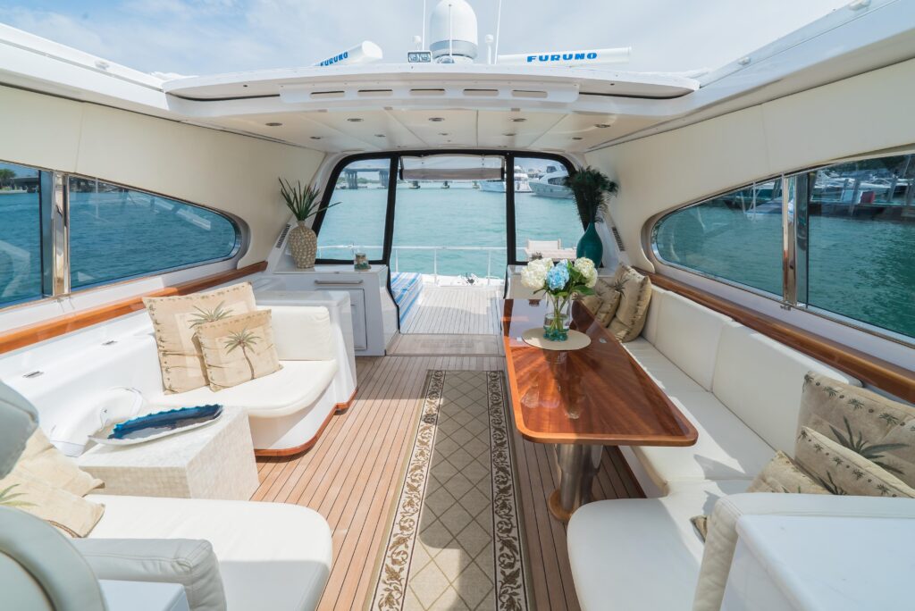 80' Leopard South Florida Yacht Charters