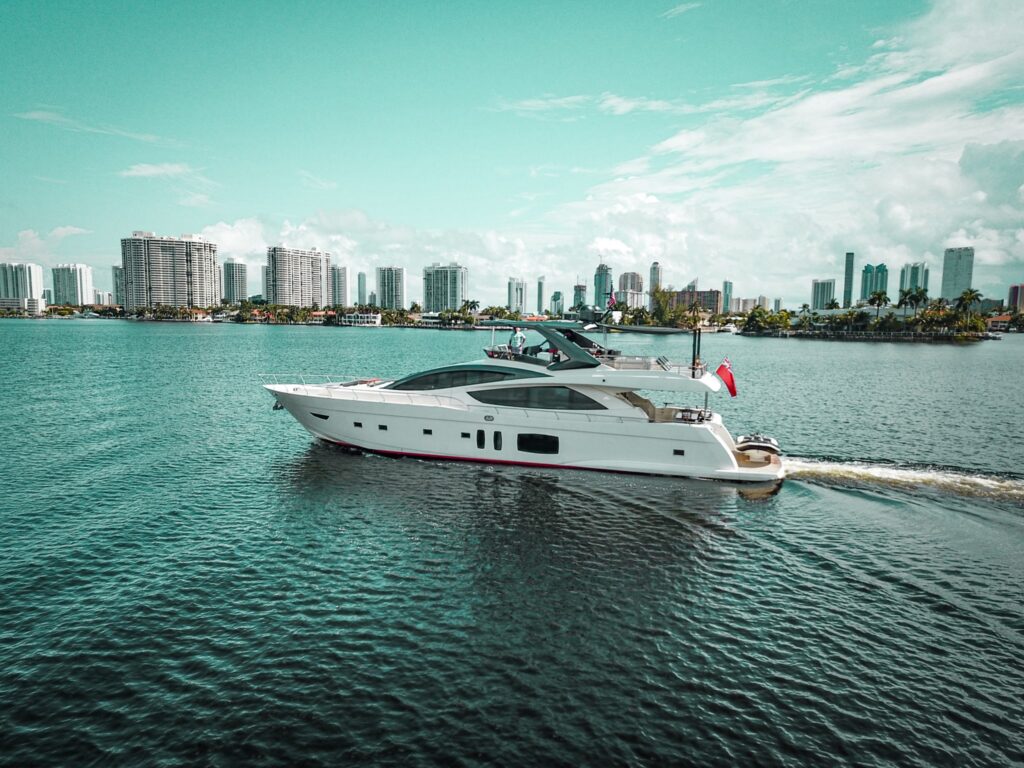 86' Yacht Charters Florida
