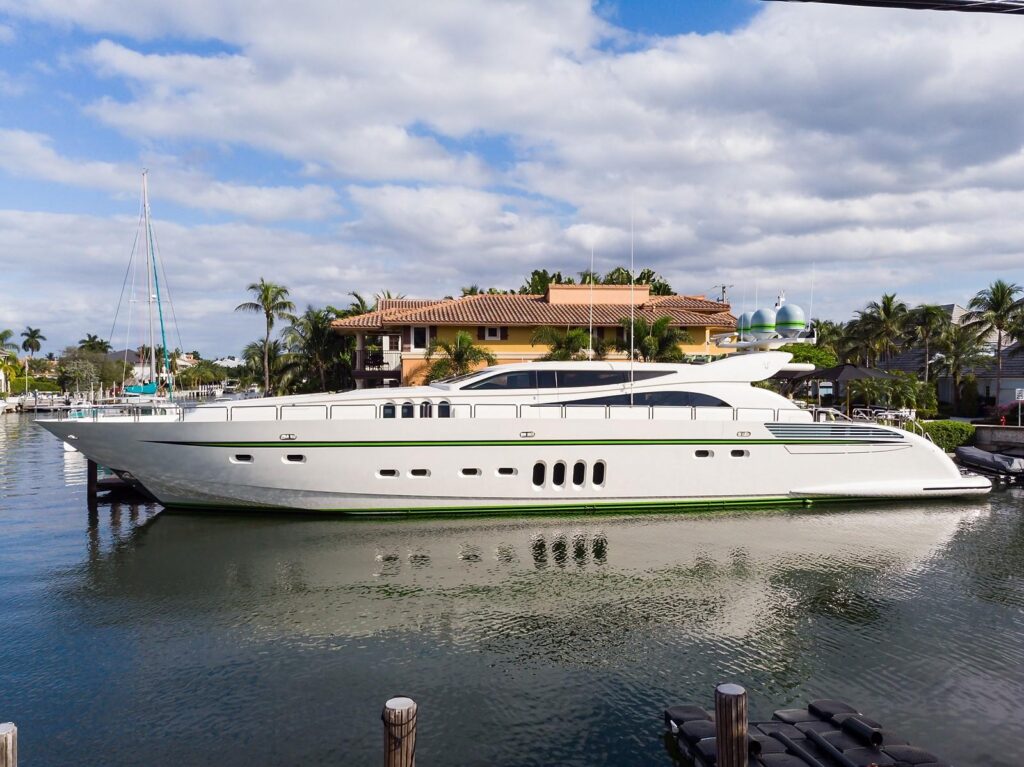 115' Leopard Yacht Charters South FL