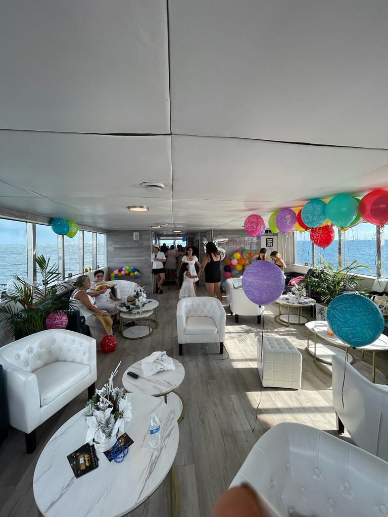 web-Celebration-Party-Yacht-Miami-14
