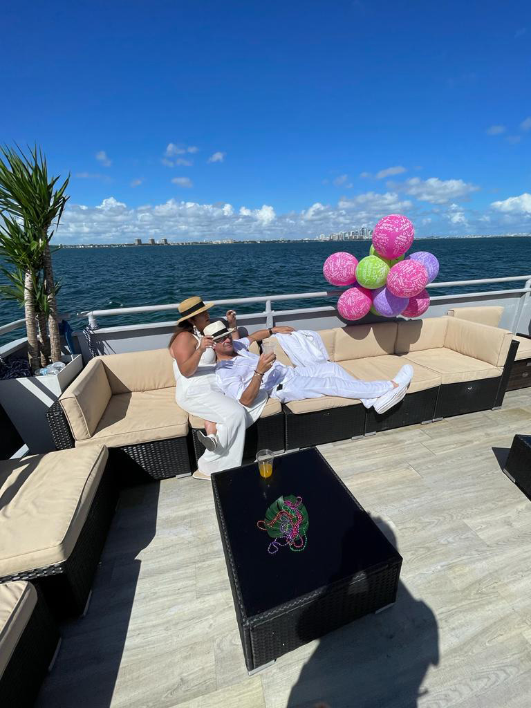 web-Celebration-Party-Yacht-Miami-5