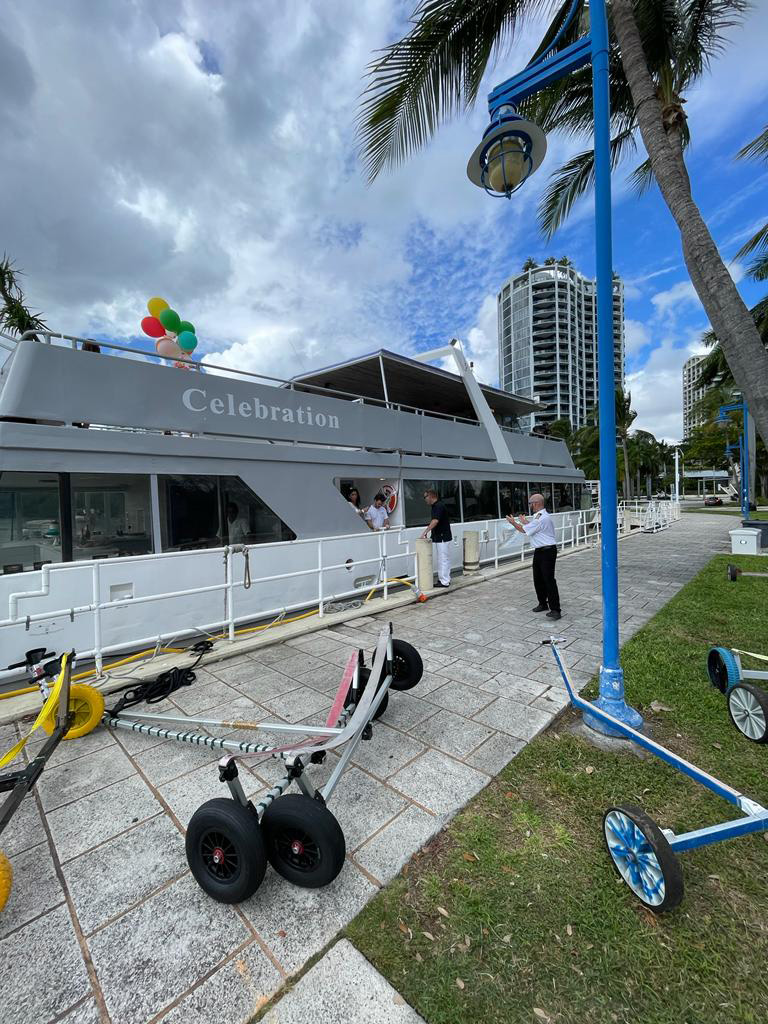 web-Celebration-Party-Yacht-Miami-8
